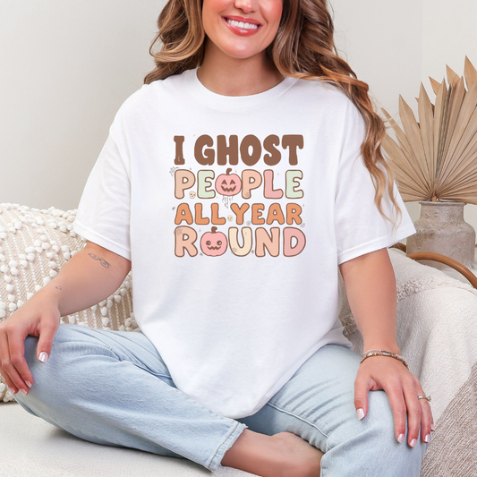 I Ghost People All Year Round T-Shirt | Funny Retro Halloween Graphic Tee