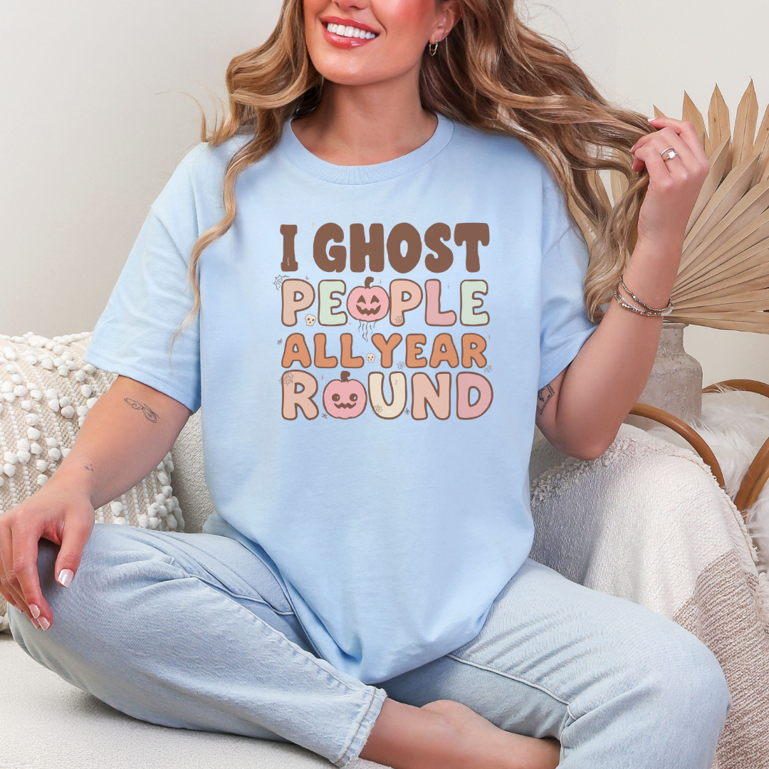 I Ghost People All Year Round T-Shirt | Funny Retro Halloween Graphic Tee